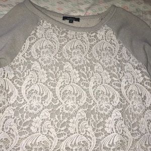 Gray cropped long sleeved shirt